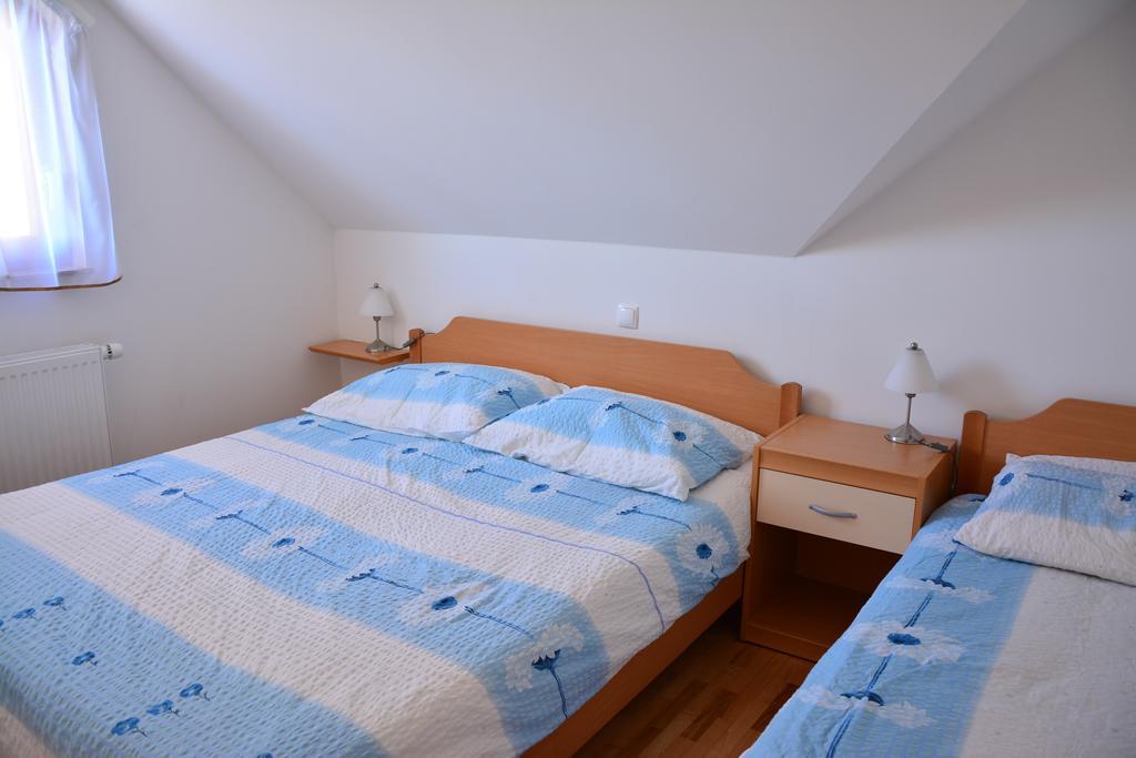 Apartments Gatej Cerkno Exterior photo